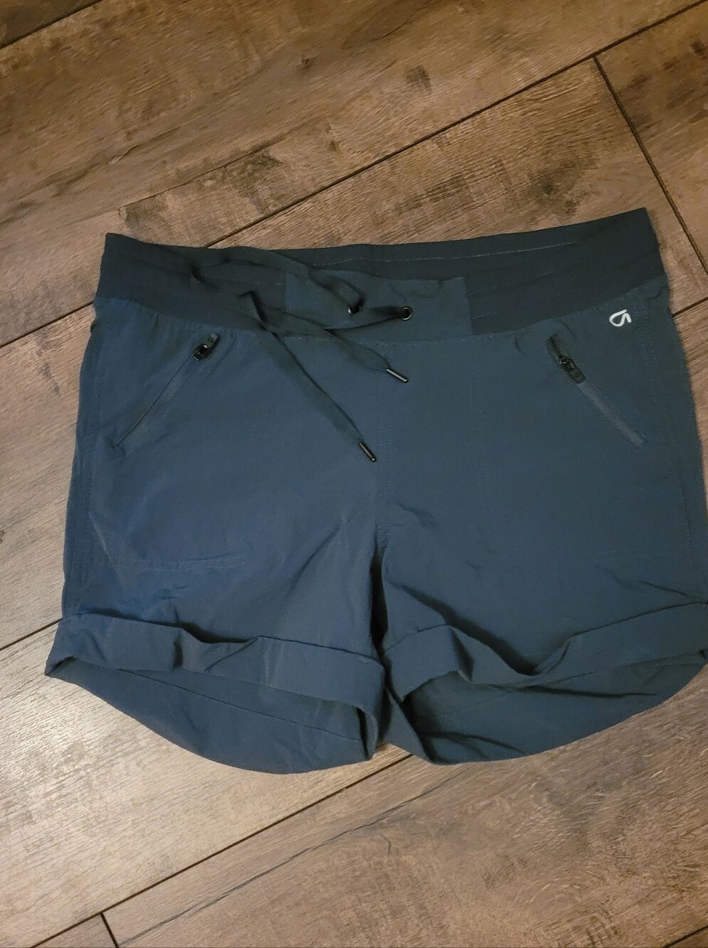 Gap Fit shorts Medium Sporty Athleisure - Picture 2 of 3